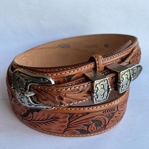 LIKE NEW. Tony Lama Bandera Embossed Brown Leather Ranger Belt